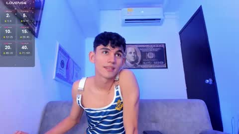 Snapshot of estebanperez_ chatting on January 10, 3:06 pm Esteban online show from January 10, 3:06 pm