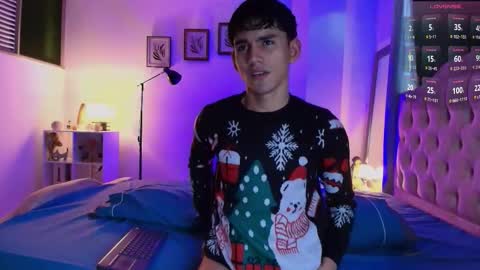 Esteban online show from December 5, 11:30 am