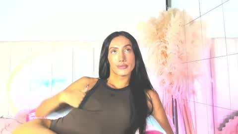 Snapshot of estefa_g chatting on June 22, 10:18 pm Estefa G online show from June 22, 10:18 pm