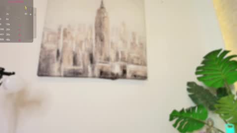 estefany online show from March 3, 5:50 pm