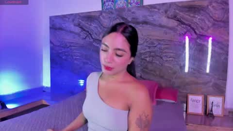 Snapshot of estefy_gomez1 chatting on June 2, 12:51 pm Stefy online show from June 2, 12:51 pm