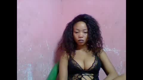 estelah20 online show from October 18, 5:43 am