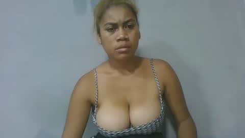 Snapshot of estelah796836 chatting on May 30, 8:22 am estelah796836 online show from May 30, 8:22 am
