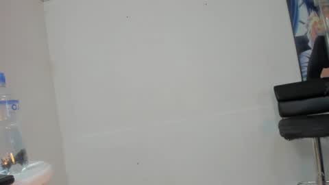 Estephany online show from January 4, 2:46 pm