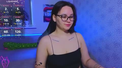 EsterPlayful online show from October 25, 8:11 am