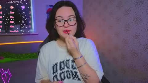 EsterPlayful online show from November 2, 11:12 am