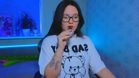 EsterPlayful online show from November 10, 10:47 am