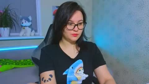 EsterPlayful online show from December 5, 10:13 am