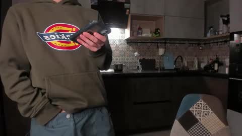 LOUIS online show from January 15, 10:13 pm