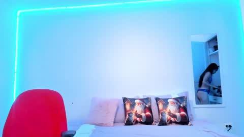 Snapshot of estrella_duran chatting on December 26, 7:49 pm Estrellita online show from December 26, 7:49 pm