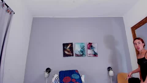 Snapshot of estrella_duran chatting on July 17, 12:23 pm Estrellita online show from July 17, 12:23 pm