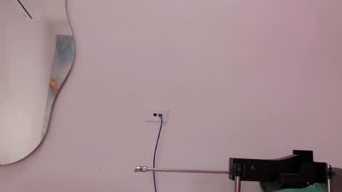 Snapshot of estrella_hanks_ chatting on May 9, 11:59 am Estrella online show from May 9, 11:59 am