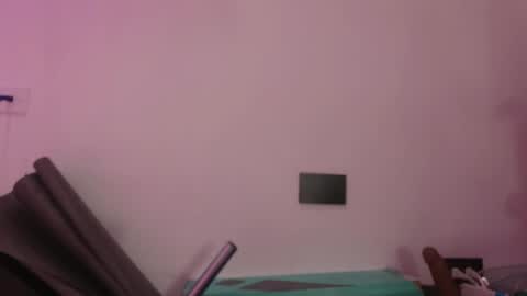Snapshot of estrella_hanks_ chatting on May 16, 12:04 pm Estrella online show from May 16, 12:04 pm