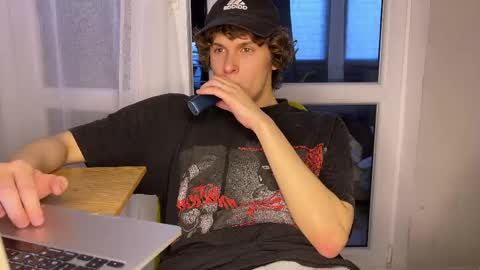 Alex online show from May 3, 5:41 pm