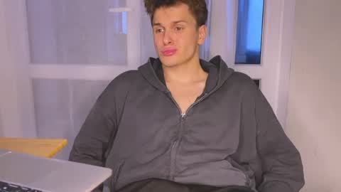 Alex online show from June 6, 6:12 pm
