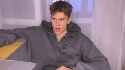 Alex online show from June 7, 6:11 pm