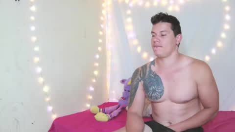 Snapshot of eternalfuego chatting on April 12, 4:17 am eternalfuego online show from April 12, 4:17 am