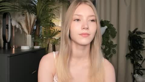 Natalie online show from September 27, 5:45 am