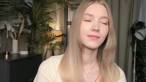 Natalie online show from November 8, 5:40 am