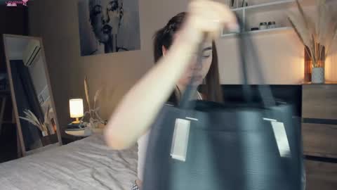 Mary online show from January 11, 7:28 am