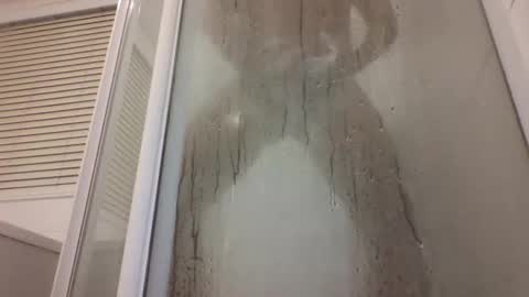 Snapshot of etextratestacle chatting on January 6, 4:55 pm ET online show from January 6, 4:55 pm