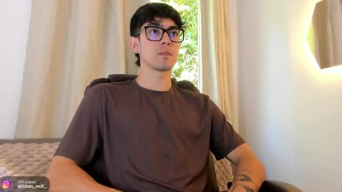 etham_wolf1 online show from May 9, 12:43 pm