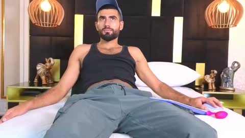 Ethan online show from November 19, 8:42 pm