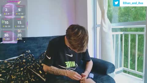 ethan and ava online show from November 15, 1:07 pm