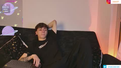 ethan and ava online show from February 5, 2:27 am