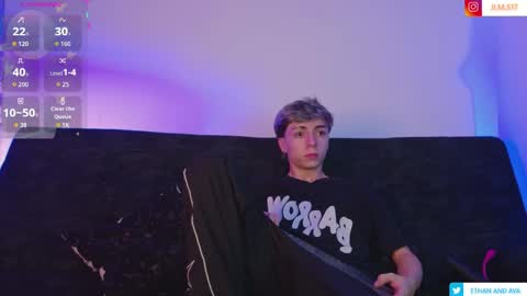 Snapshot of ethan_and_ava chatting on May 28, 2:42 am ethan and ava online show from May 28, 2:42 am