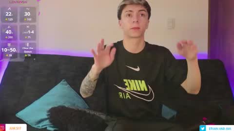 Snapshot of ethan_and_ava chatting on July 3, 12:22 pm ethan and ava online show from July 3, 12:22 pm
