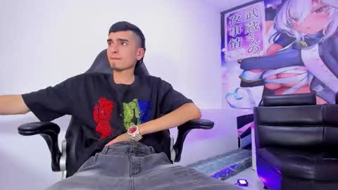 Snapshot of ethan_boy_ chatting on September 25, 9:18 pm Ethan online show from September 25, 9:18 pm