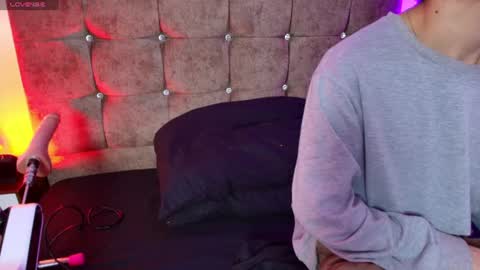 ethan  online show from July 23, 3:37 am
