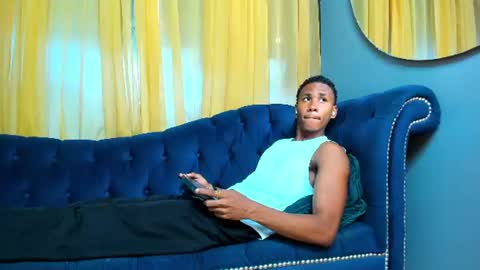 Snapshot of ethan_fox11 chatting on July 27, 2:35 pm King Ethan online show from July 27, 2:35 pm