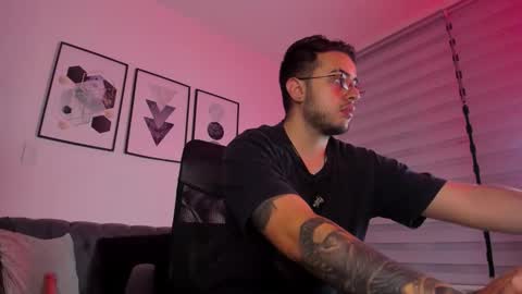 ethan_greacee online show from March 18, 12:08 pm