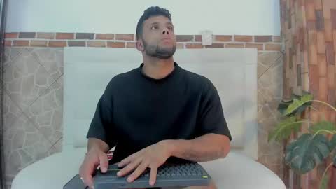 ethan helmut online show from December 3, 3:41 am