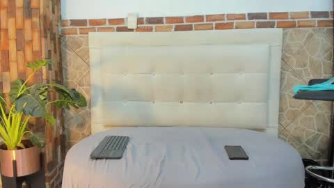 ethan helmut online show from December 18, 2:32 am