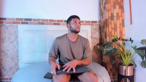 ethan helmut online show from January 7, 3:14 am