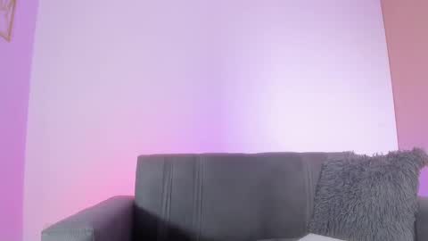 Ethan Muller online show from February 9, 7:30 pm