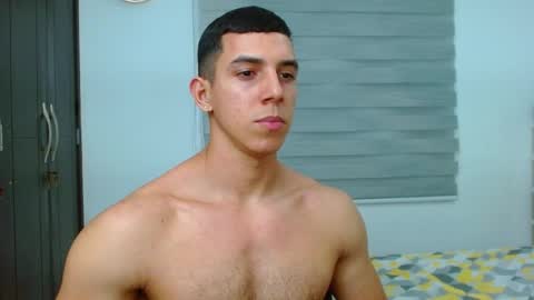 Snapshot of ethan_wright_ chatting on November 25, 2:33 am ethan_wright_ online show from November 25, 2:33 am