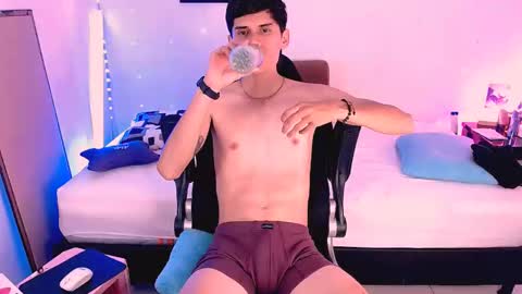 EthanColeeman online show from September 17, 3:30 am