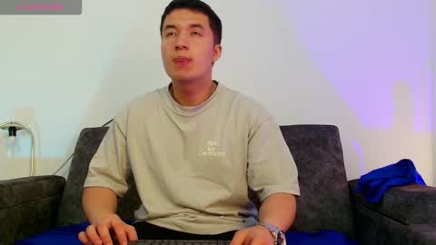 ethanconnor_ online show from January 8, 12:07 pm