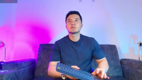 ethanconnor_ online show from March 3, 12:11 pm