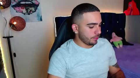 Ethan online show from April 28, 7:08 pm