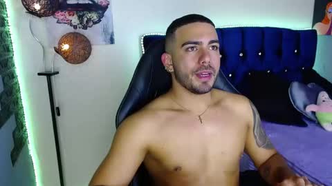 Ethan online show from May 4, 9:44 pm