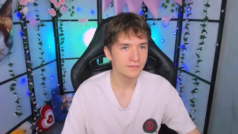 Ethan online show from September 13, 6:02 am