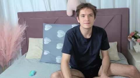 Ethan online show from October 1, 9:10 pm