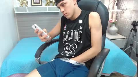 ethanx18 online show from April 30, 4:30 am