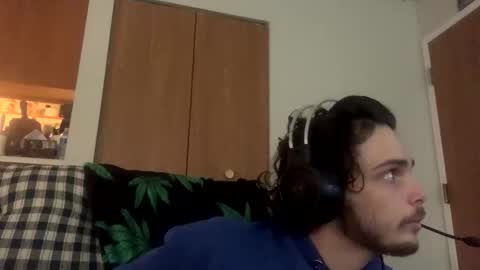 Snapshot of ethb0211 chatting on April 12, 6:46 pm ethb0211 online show from April 12, 6:46 pm