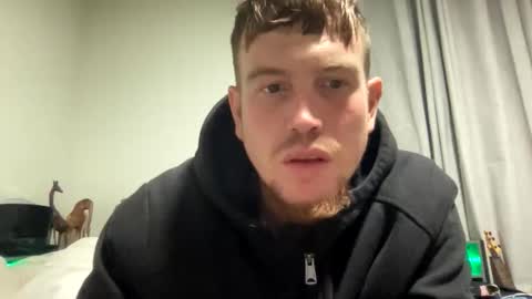 Snapshot of etphonehome369 chatting on October 29, 3:20 am etphonehome369 online show from October 29, 3:20 am